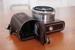 CIESTA、「NEX-7」「DMC-LX7」用本革ケースなど - デジカメ Watch Watch