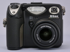 オールドデジカメの凱旋：ニコンCOOLPIX 5000（2001年） - デジカメ