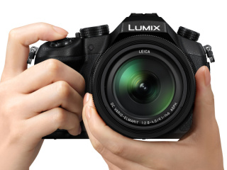パナソニック、1型センサーの16倍ズーム機「LUMIX DMC-FZ1000