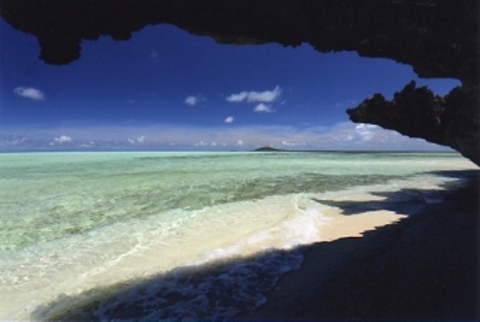 三好和義写真展「永遠の楽園 沖縄」 - デジカメ Watch Watch