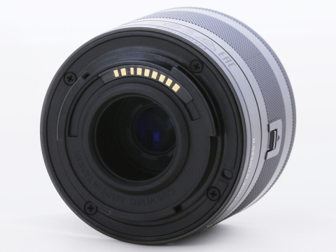 交換レンズレビュー：噂のキヤノン純正LED内蔵マクロレンズを試す