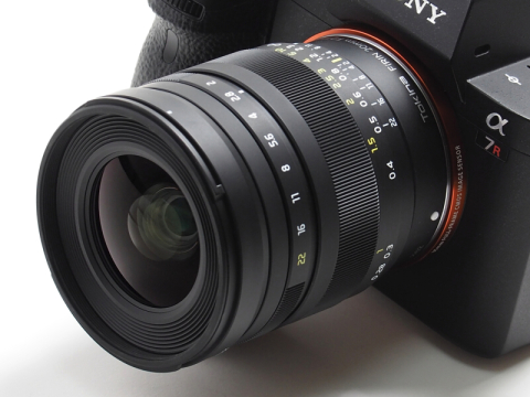 交換レンズレビュー：FíRIN 20mm F2 FE MF - デジカメ Watch