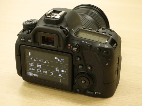 写真で見るキヤノンEOS 6D Mark II - デジカメ Watch