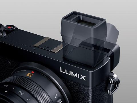 パナソニック、チルト式ファインダー搭載のミラーレスカメラ「LUMIX
