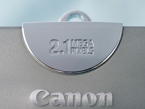 オールドデジカメの凱旋：キヤノンIXY DIGITAL（2000年発売