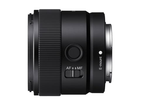 ソニー、約181gのAPS-C超広角「E 11mm F1.8」。7万円 - デジカメ Watch