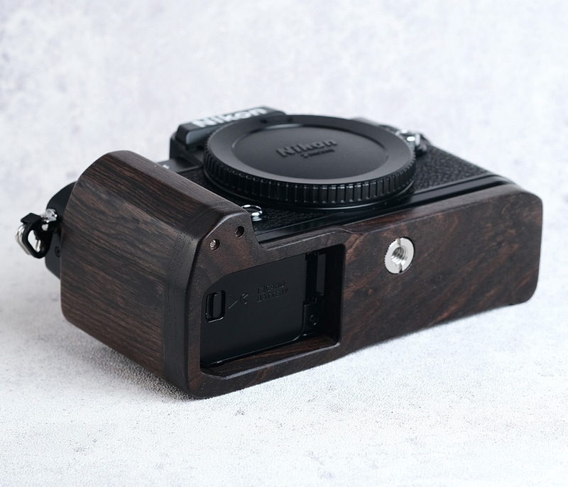 SHOTEN、黒檀製のニコン「Z f」用拡張グリップ - デジカメ Watch
