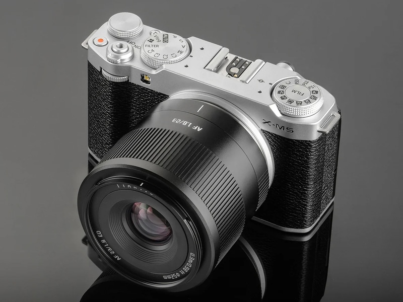 TTArtisan、“23mm F1.8”のXマウント用AF単焦点レンズ - デジカメ Watch
