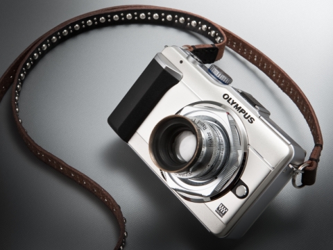 デジカメドレスアップ主義：Cマウントアダプターの異端児 - デジカメ