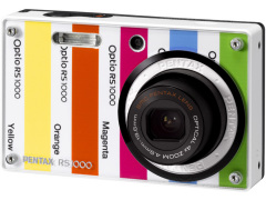 ペンタックス、本体前面を“着せ替え”できる「Optio RS1000