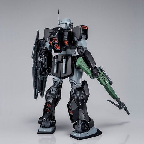 MG 1/100 ジム・スナイパーII（リド・ウォルフ機）」、黒いカラー