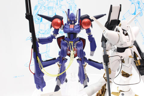 会場に「HI-METAL R 重戦機エルガイム」シリーズ登場！ - GAME Watch