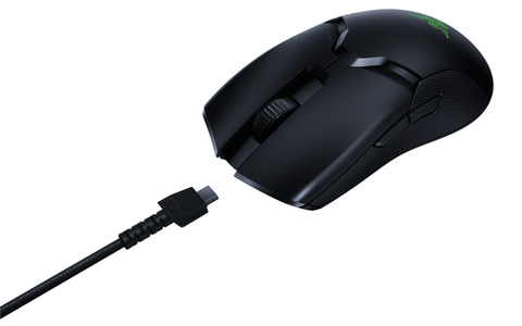 Razer、充電ドックを省いて価格を抑えた無線ゲーミングマウス「Viper