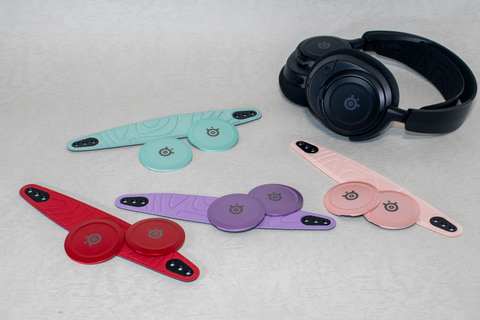 SteelSeriesのゲーミングヘッドセット「Arctis Nova」着せ替えフォト