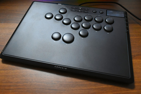 自分だけのカスタマイズが楽しめるレバーレスコントローラー