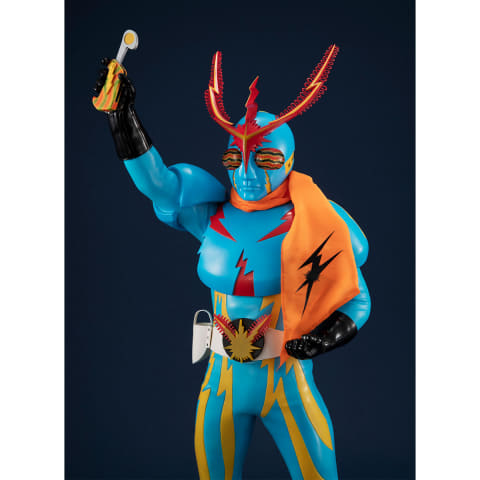 劇中の雰囲気を完全再現した大型フィギュア「Ultimate Article