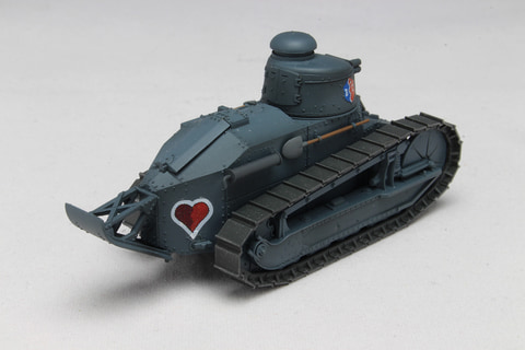 ガルパン」の知波単学園やBC自由学園の戦車がセットになったプラモ