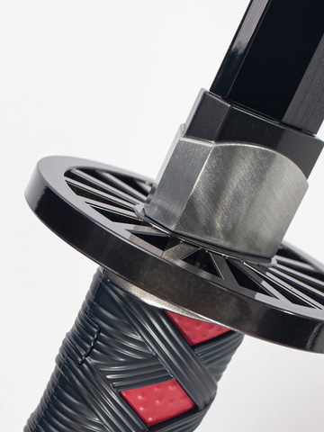 本格的な日輪刀！ 「鬼滅の刃」、発売迫る「PROPLICA 日輪刀（竈門炭