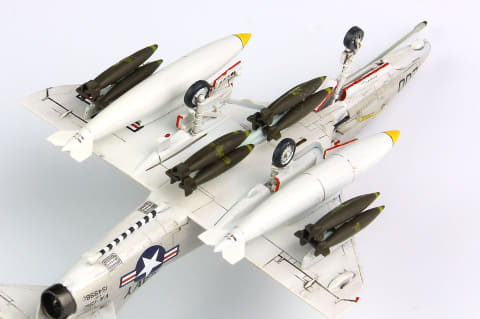 1/144スケールの飛行機プラモデルに使えるウェポンセットが11月発売
