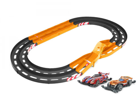 ミニ四駆」、トライロング＆カッパーファングの2台とサーキットを同梱