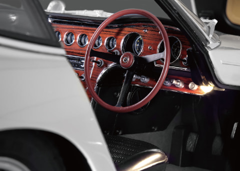 週刊「TOYOTA 2000GT ダイキャストギミックモデルをつくる」創刊