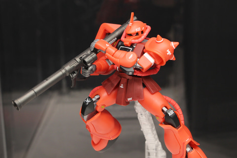 特別企画】【ガンダムベース撮り下ろし】「HG 1/144 シャア専用ザクII