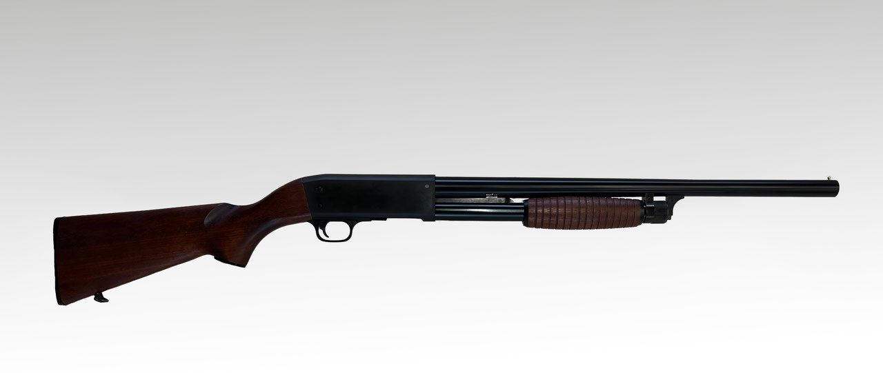 KTW、エアコキショットガン「イサカM37 フェザーライト・フルメタル