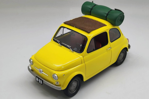 ルパン三世 カリオストロの城」よりルパン達の愛車「FIAT 500