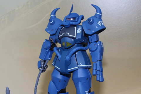 GUNDAM FIX FIGURATION METAL COMPOSITE MS-07B グフ」が展示中。グフ