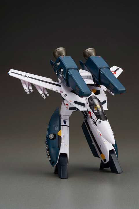 マクロス」フィギュア「完全変形VF-1Sストライクバルキリー ロイ