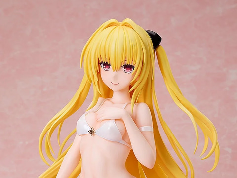 金色の闇」が1/4スケールの水着姿で登場。布製体操服を着せて