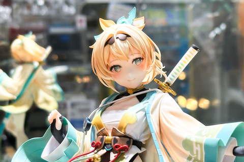 特別企画】【あみあみ展示撮り下ろし】恥じらった表情に目が奪われる