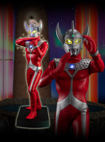 全高約400mmのビッグスケールで立体化。「Ultimate Article