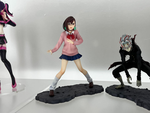 フリュー、「2.5次元の誘惑」「ダンダダン」などの新作フィギュアを