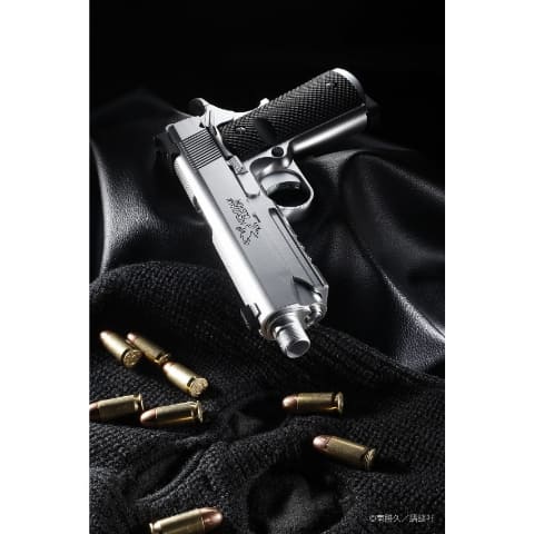 70挺限定！ マンガ『ザ・ファブル』の佐藤明が持つ「ナイトホーク