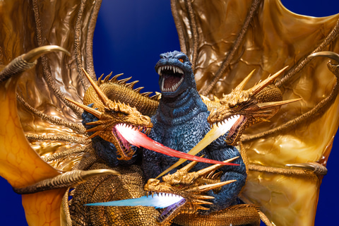 ゴジラVSキングギドラ」の大格闘がスタチュー化。1991年の映画ポスター