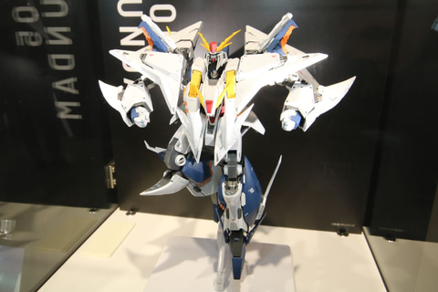 閃光のハサウェイ」より「Ξガンダム」がキルケーの魔女Ver.でROBOT魂に