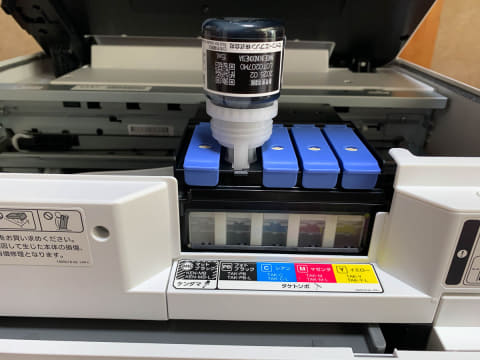 インクが安くて楽しい! エプソンのインク補充式プリンタ「EW-752T