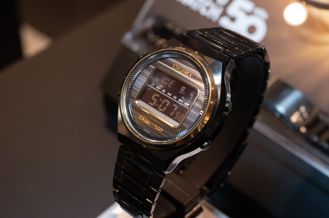 カシオ、50周年第2弾 6ブランドから特別なブラック・ゴールド