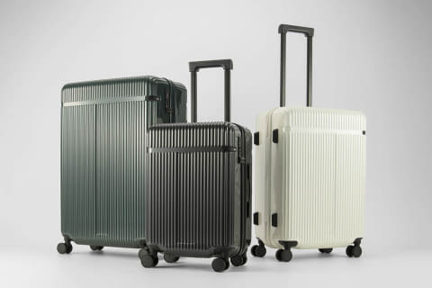 エース、荷物を掛けられるフック付きスーツケース「リエントZ