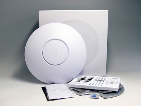 UniFi U6 Enterprise」、5万円を切る法人向けWi-Fi 6Eアクセスポイント