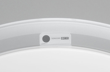 日立、文字が見やすく色も鮮やかに見える「ラク見え」搭載のLED