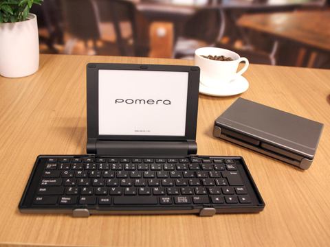 キングジム、目が疲れにくい電子ペーパー採用で折りたたみキーボード式