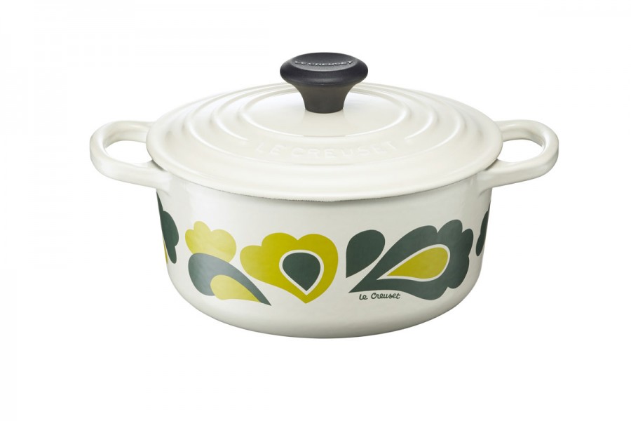 暮らし】ル・クルーゼ、レトロかわいい「ピーコック柄」コレクション