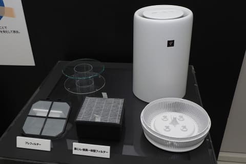 シャープ、卓上に置ける円柱型プラズマクラスター空気清浄機 - 家電 Watch
