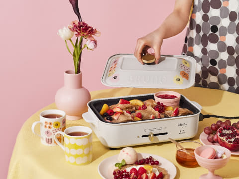 BRUNO、北欧デザインのコンパクトホットプレート。「kippis」コラボ