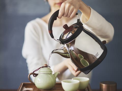 ラッセルホブス、和モダンな佇まいの電気ケトル「藤」 - 家電 Watch