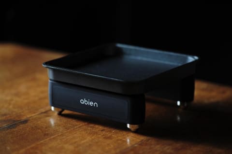 人気の極薄ホットプレート「マジックグリル」に小型サイズ。汁気のある