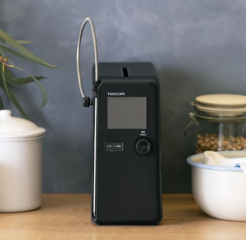 水のいらない低温調理器がテスコムから。食材の中心温度を測って加熱