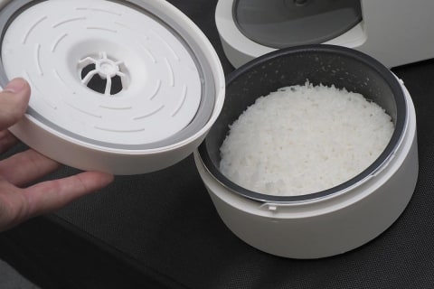 パナソニック、業界初の自動計量する炊飯器。スマホ操作で帰宅すると